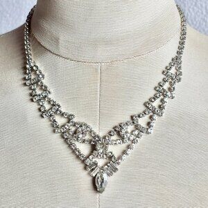 1950s Romantic Rhinestone Necklace 16"